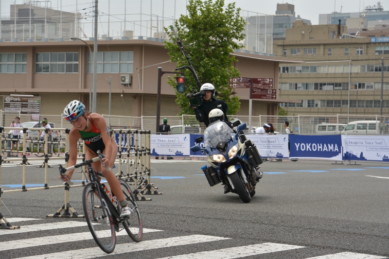 16 世界トライアスロンシリーズ横浜大会にカメラバイクで参加いたしました ブログ