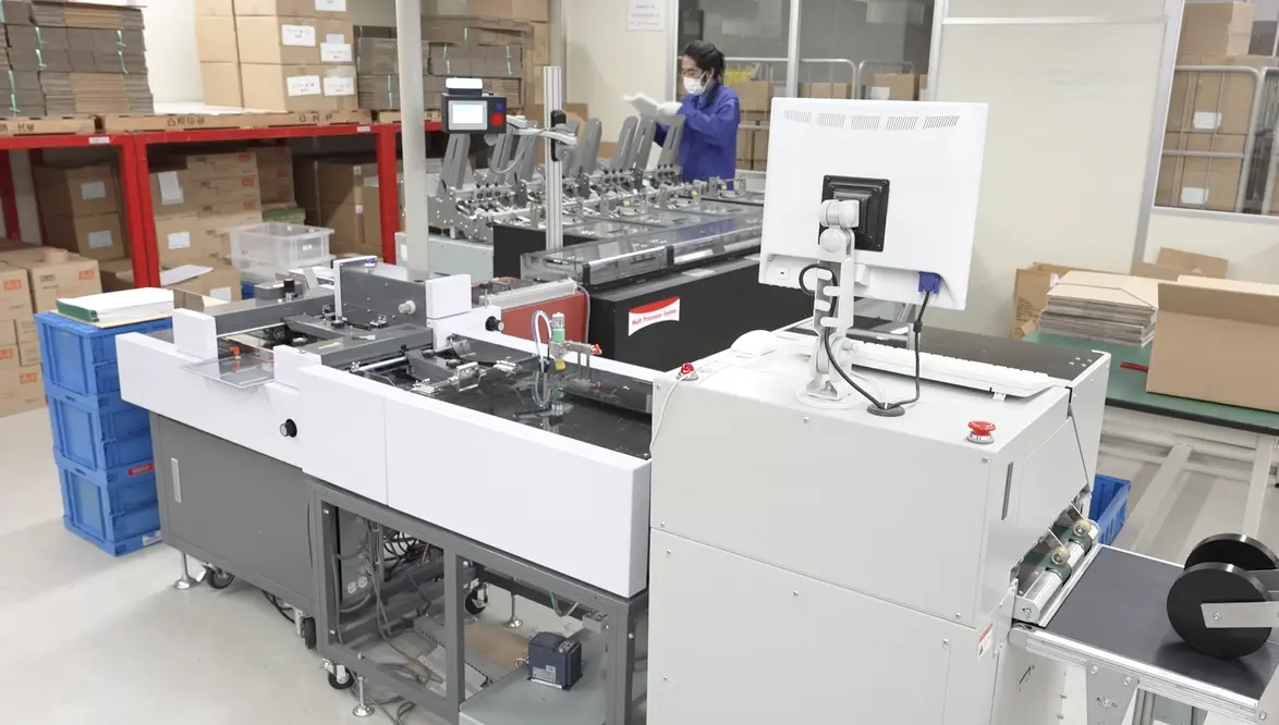 定形外封入業務のご紹介 │ 定形外封入業務のご紹介